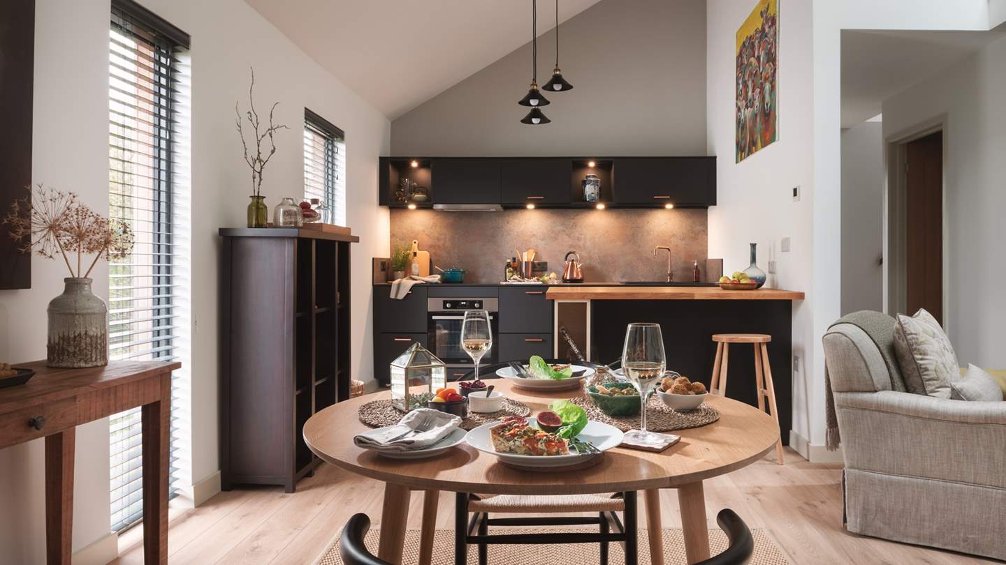 Sumptuous feasts over a glass or two of your favourite tipple is the perfect way to end the day!