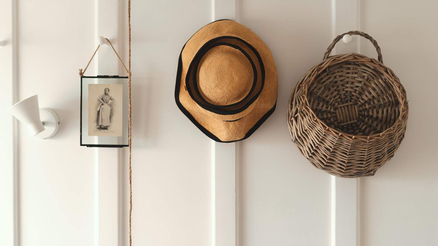 The sweet touches at Rocksalt certainly add to the quaint and cosy interior design of this coastal cottage