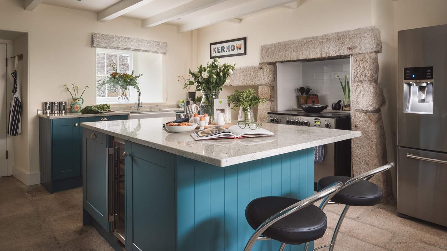 The country kitchen is the ultimate balance of modern and rustic décor 