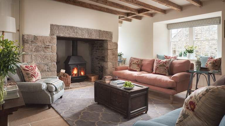 Tremayne Farmhouse - Sleeps 8 + 2 cots - Helford