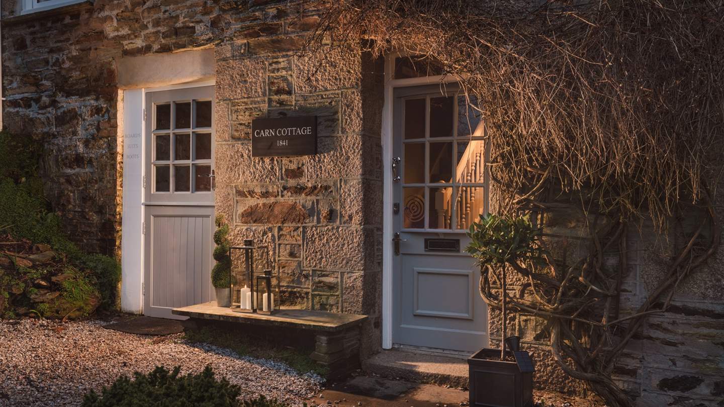 It's just a stroll to Trevaunance Cove, a fabulous sandy beach that's dog friendly all year around