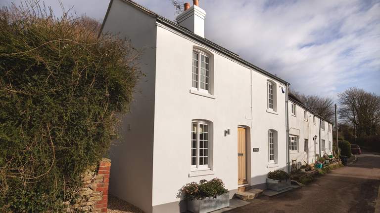 Fernleigh Cottage - Sleeps 2 + cot - Burton Bradstock