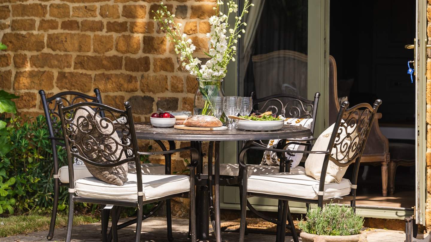 This is a wonderfully sunny spot for breakfast or lunch - or afternoon tea!