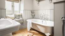 The bathroom comes with underfloor heating for toasty toes whilst heated rails to keep towels warm and fluffy