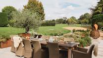 Our luxury dog friendly retreat offers gorgeous gardens and a bubbling hot tub