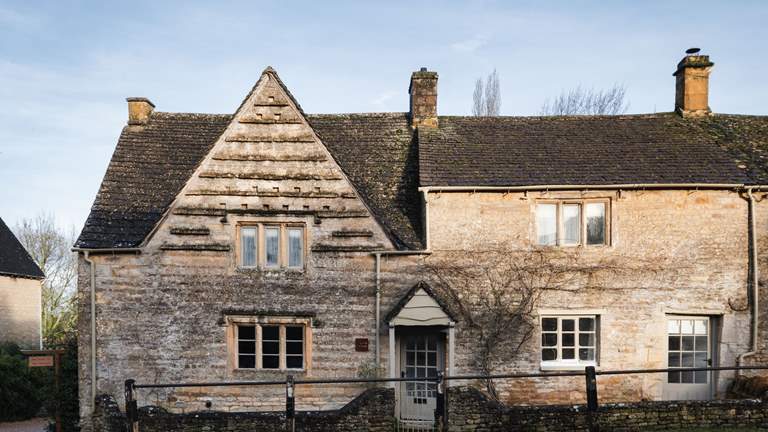 Dovecote - Sleeps 6 + cot - Near Bourton on the Water