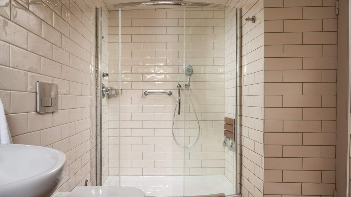 This shower with huge rainfall head makes mornings that much easier