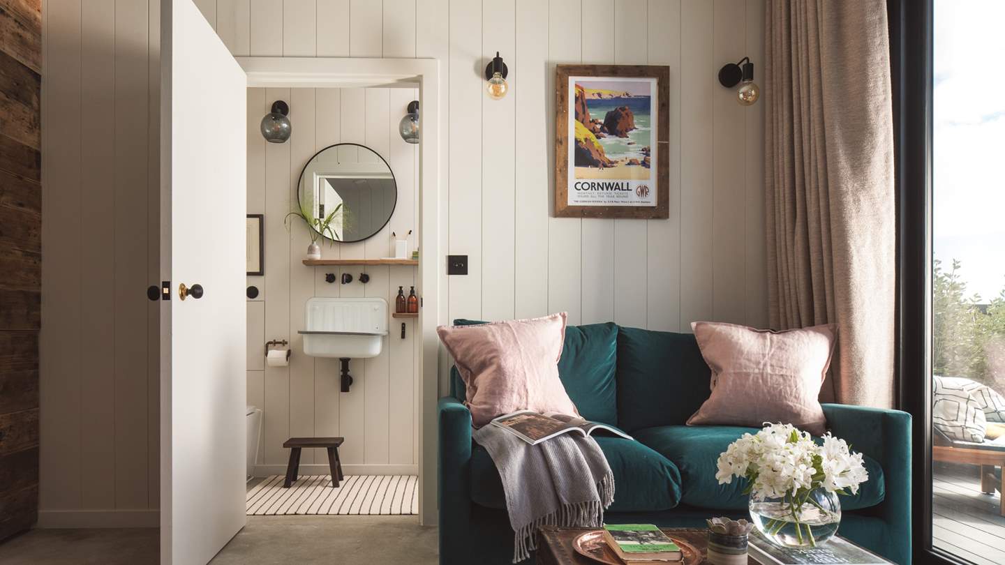 Savour magical moments at Cabin on the Cliff 