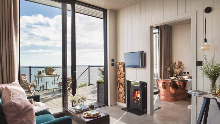 Cabin on the Cliff - Sleeps 2 - Whitsand Bay