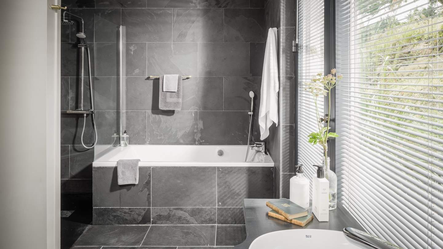 There's both a bath and shower...perfect!