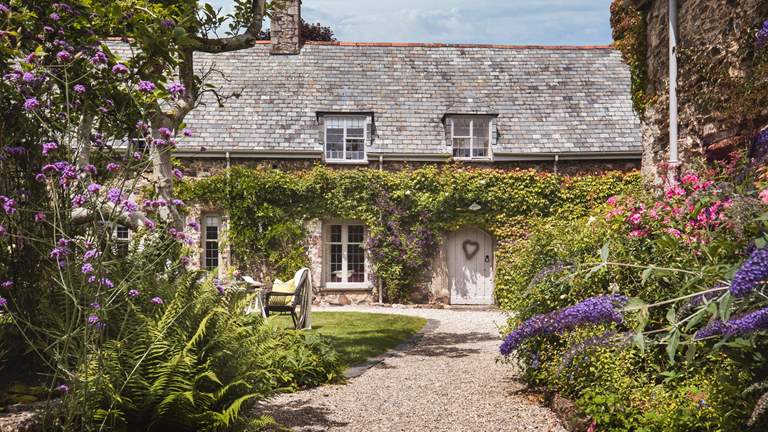 Place Barton - Sleeps 12 + cot - Exeter