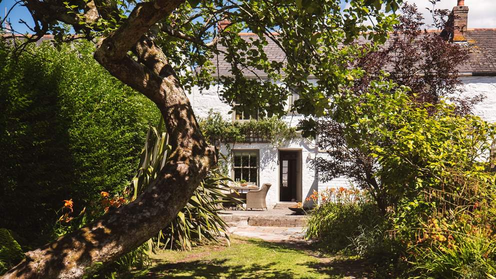 Enjoy boutique luxury at Apple Tree Cottage Gweek.
