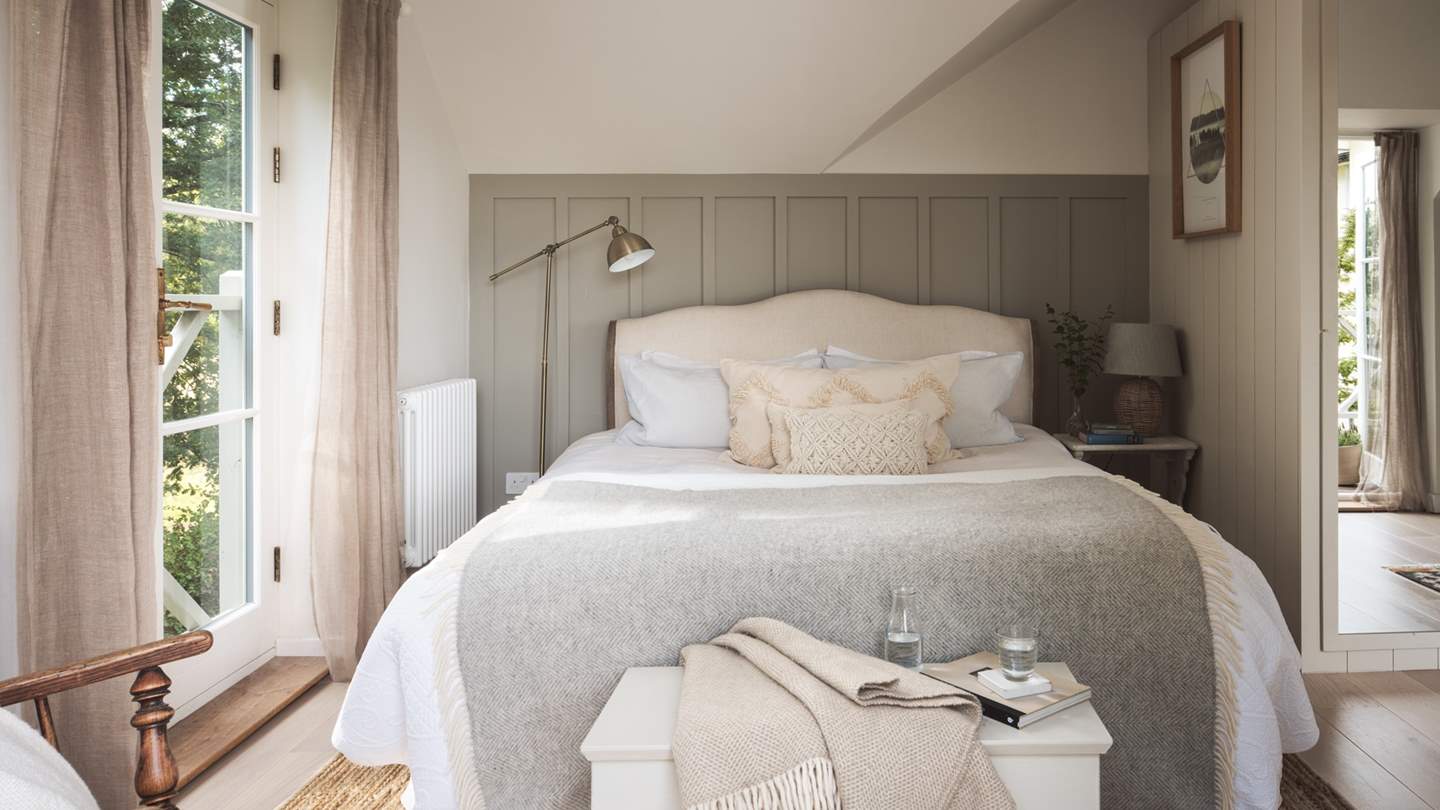 Located just over an hour from London and the south coast, it's the perfect escape for short breaks...