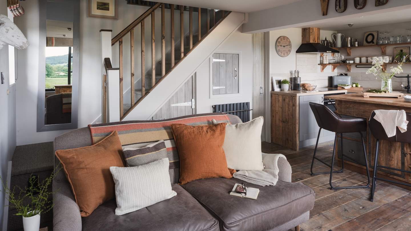 There's also a Smart TV tucked away plus a SONOS sound system for soundtracking your favourite playlists