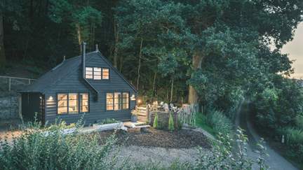 Woodlanders - South Shropshire Hills, Sleeps 2 in 1 Bedroom