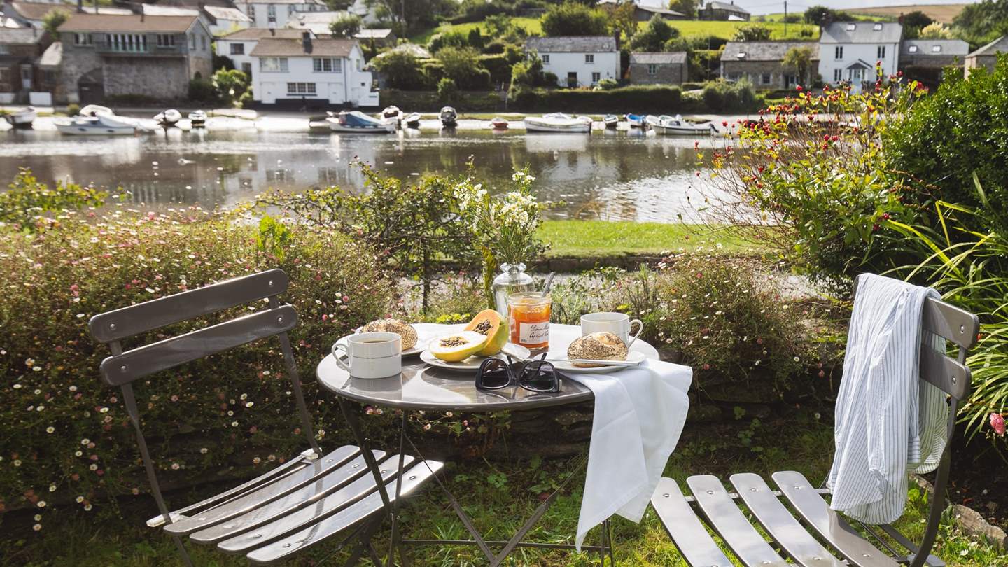 This is a lovely spot to watch river life as you breakfast or gaze at the stars reflected in the water on a balmy summer's night