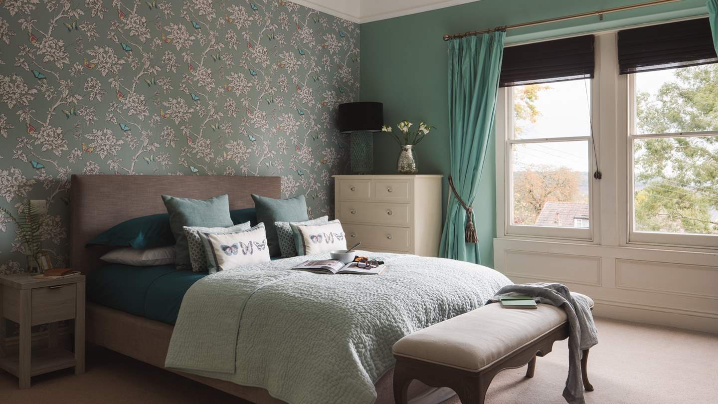 'Butterfly' is a pretty and secluded bedroom and lies on the first floor with a king size bed and an en-suite bathroom