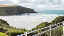 Enjoy uninterrupted views over Mawgan Porth beach 