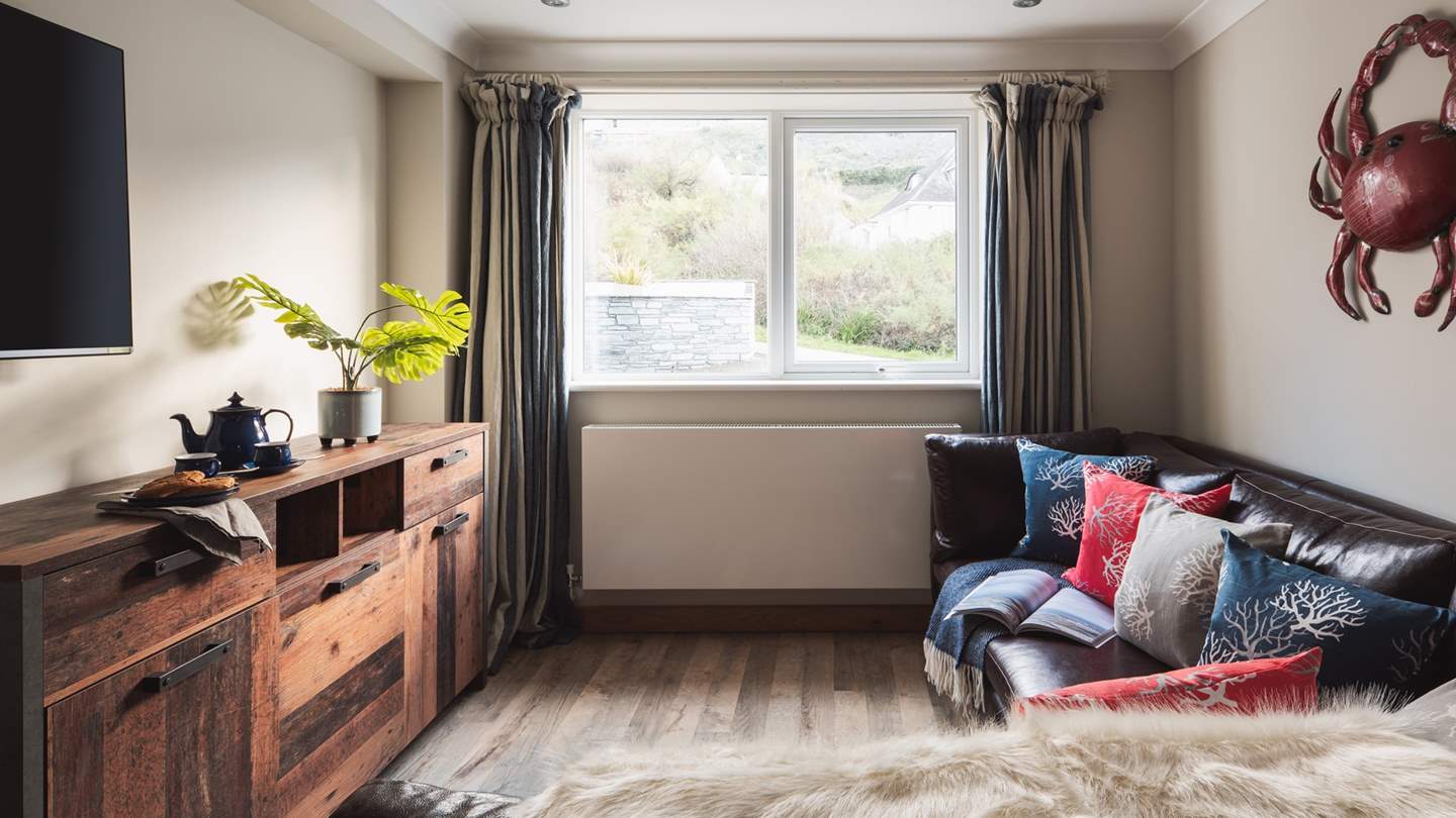 The fabulous games room comes with a Smart TV with Sky, Xbox and a bar with fridge, bottle fridge, coffee machine and kettle!