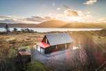 Set in three acres of its own croft, Aulinn overlooks the Kylerhea Straits and across to the Five Sisters of Kintail