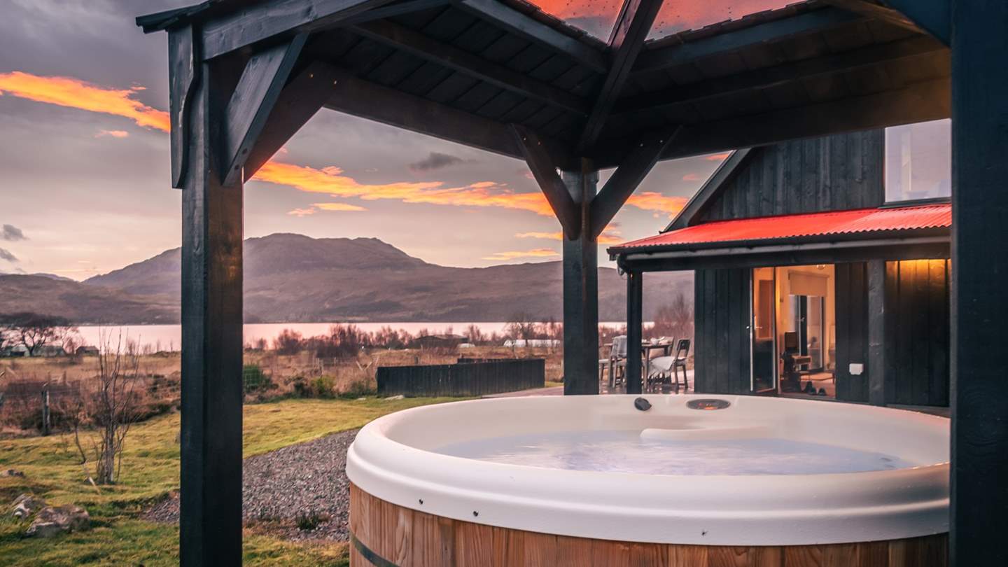 Aulinn's hot tub is the perfect spot to while away the time, watching the sun set over the mountains...bliss!