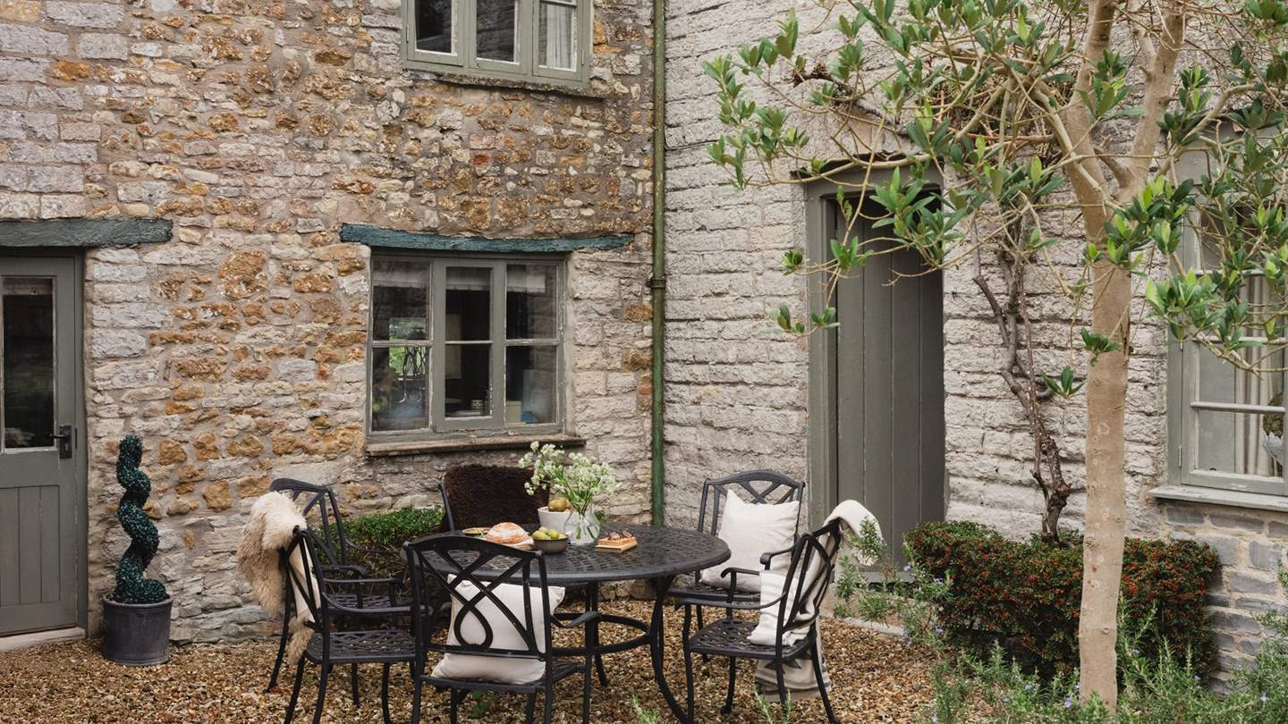 Relaxed alfresco brunches are simply a dream