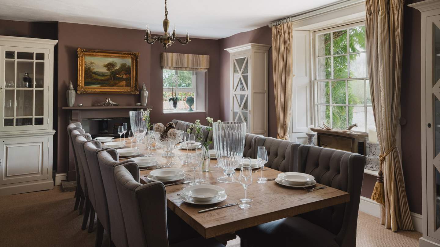 Savour lavish mealtimes, with seating for up to twelve