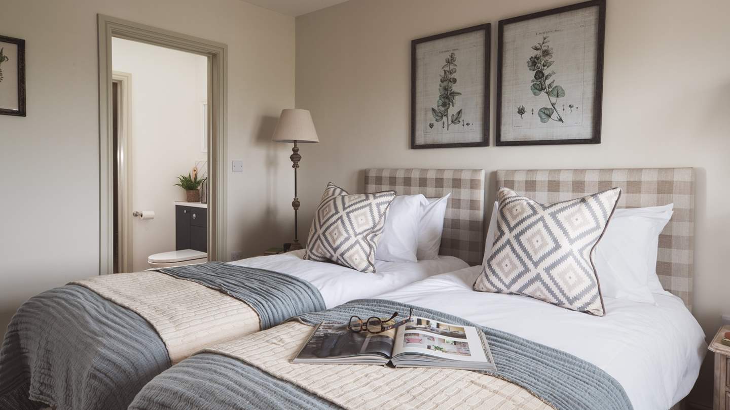 This room has use of the jack-and-jill shower room with underfloor heating (or is an en suite if fourth bedroom isn't used)