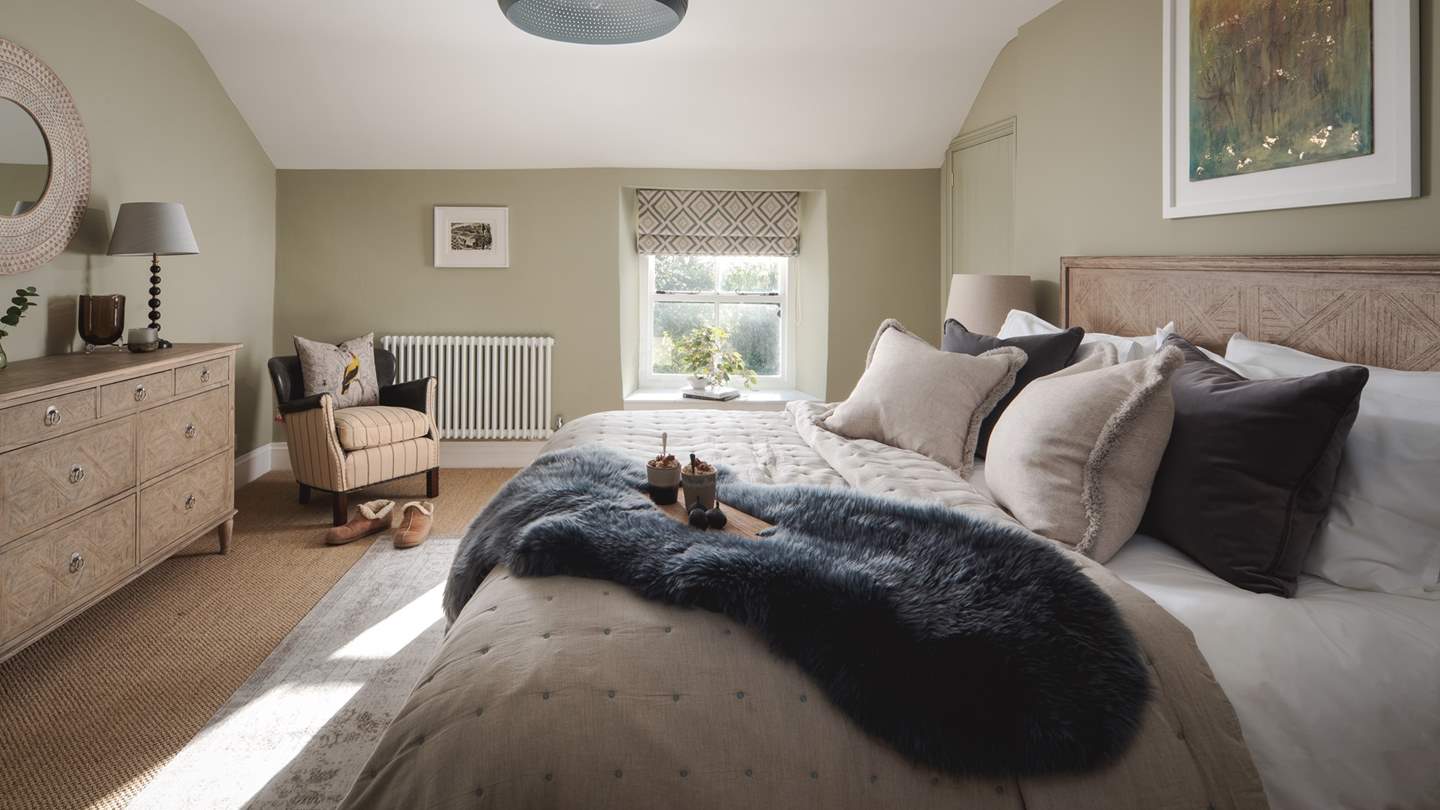 This stunning bedroom has a super-king bed and built in wardrobe