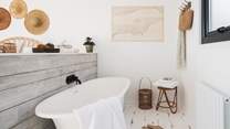 The blissful bath tub for two, set in the bedroom, perfect for soaks a deux or on your own...