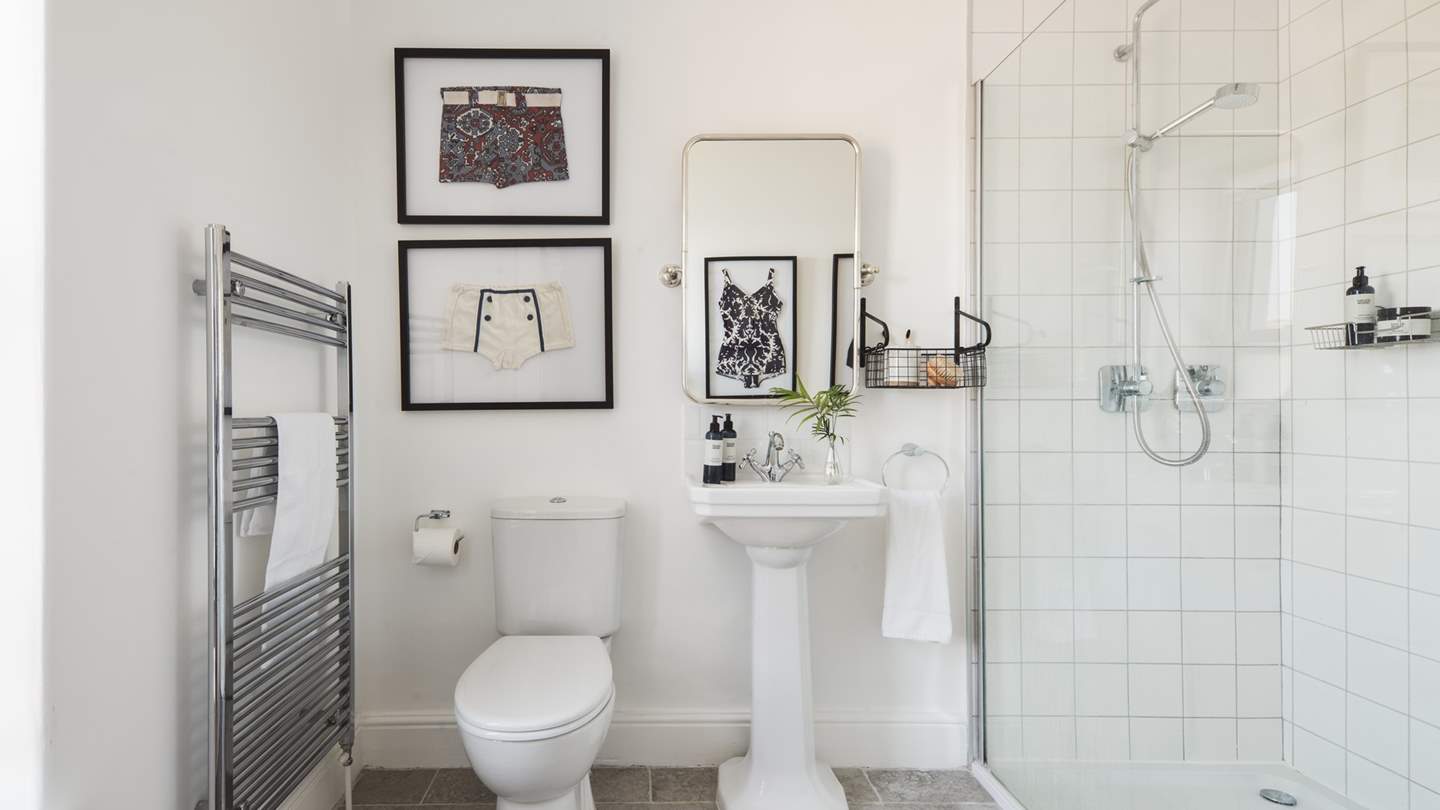 The en suite shower room