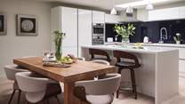 The kitchen and dining area, just made for entertaining