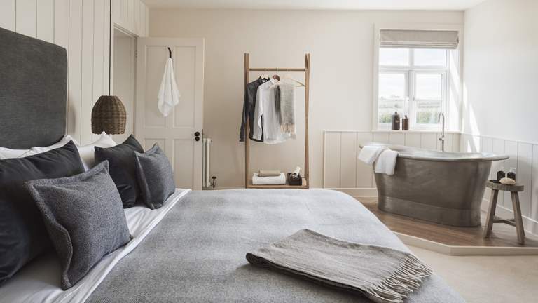 Brick House Farm - Sleeps 14 + 2 cots - Hereford