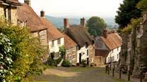 Gorgeous Shaftesbury and Gold Hill, made famous by the 1973 Hovis advert...