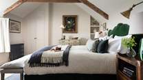 There are five exquisite bedrooms to choose from 