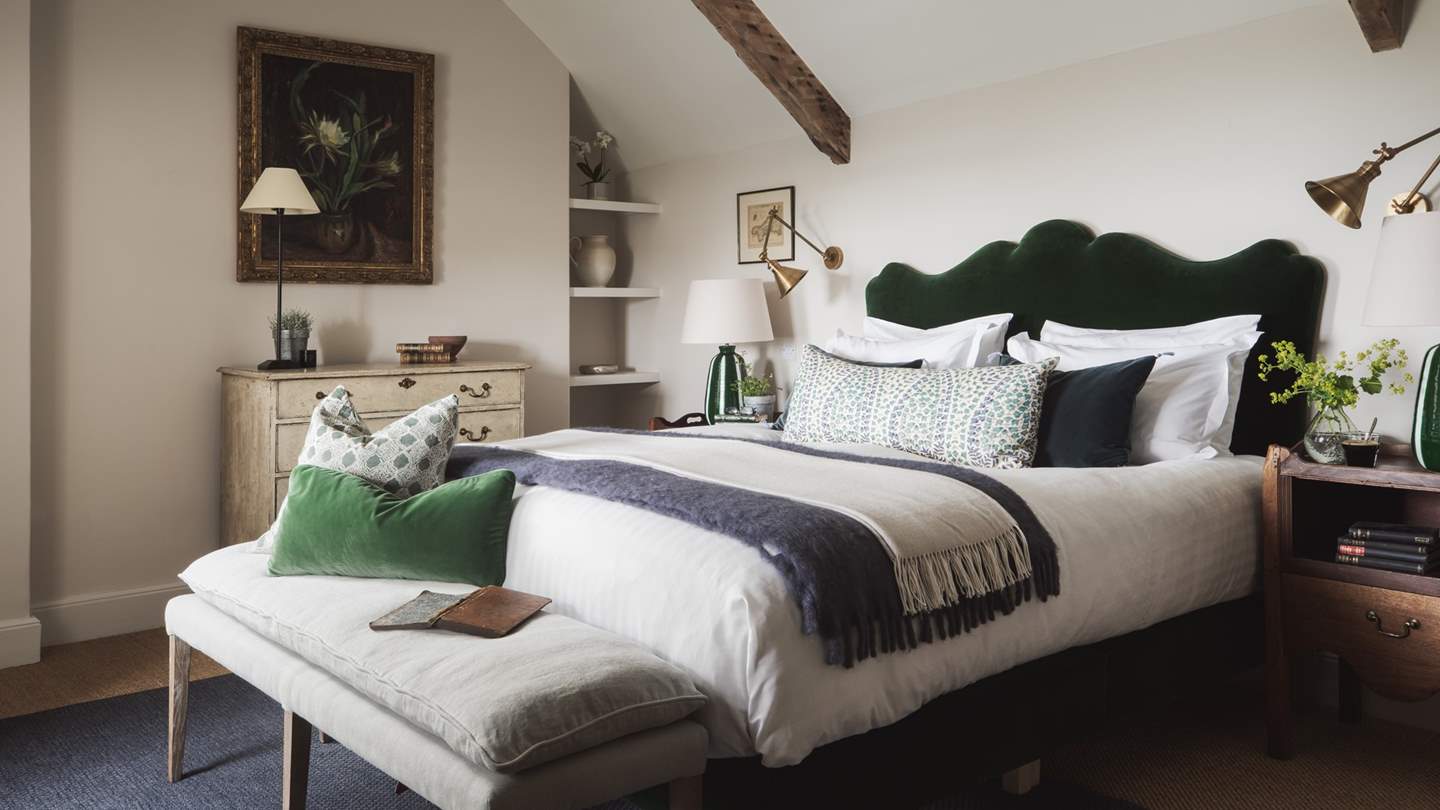 The super king sized bed will ensure you have a deep, blissful nights' sleep...