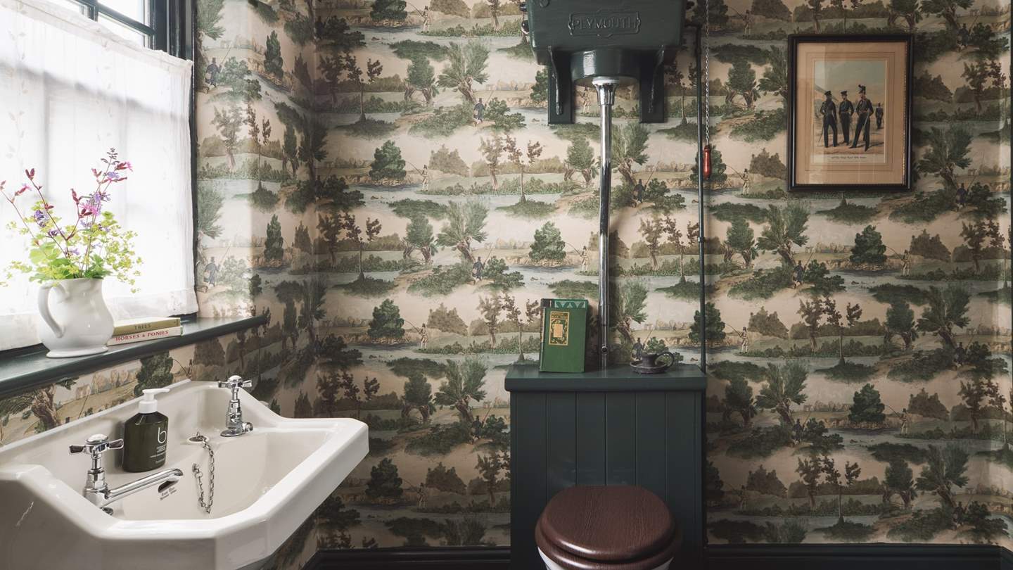 The fabulous downstairs loo - how amazing is that wallpaper!