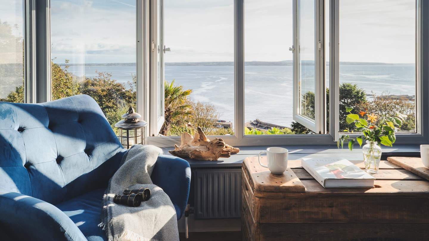 Curl up with a book or simply drift off, watching the boats slip by and the Lizard Peninsula in the distance...