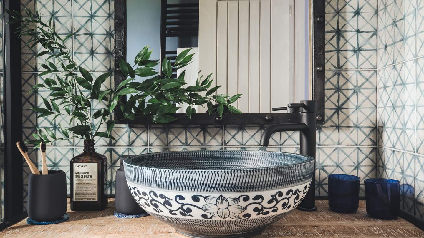 We just love the beautiful basin