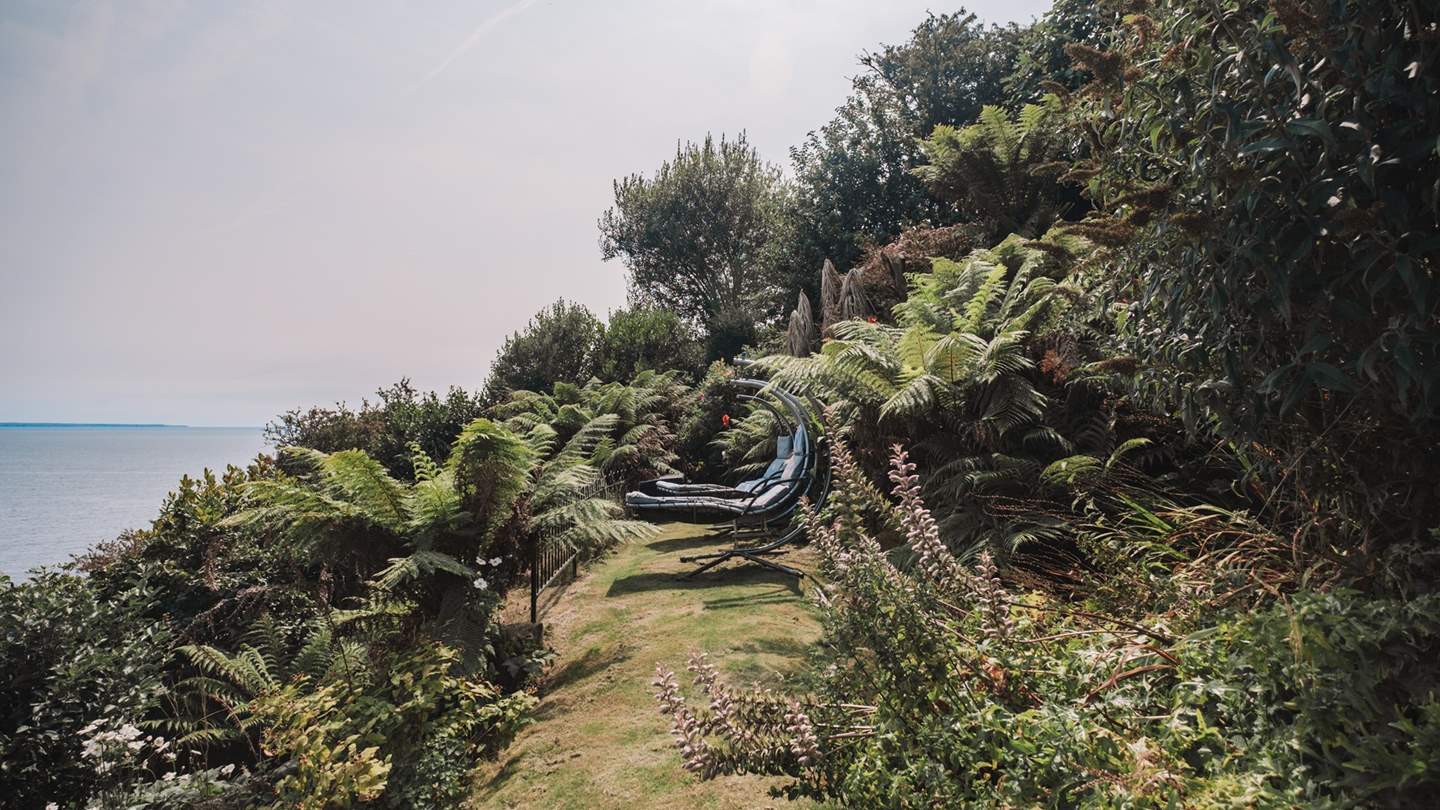 For lazy sunny afternoons, there are the gorgeous swinging Dream seats and loungers for relaxing