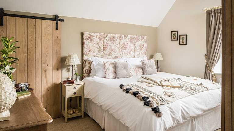 Spellbound - Sleeps 10 + cot - Cirencester