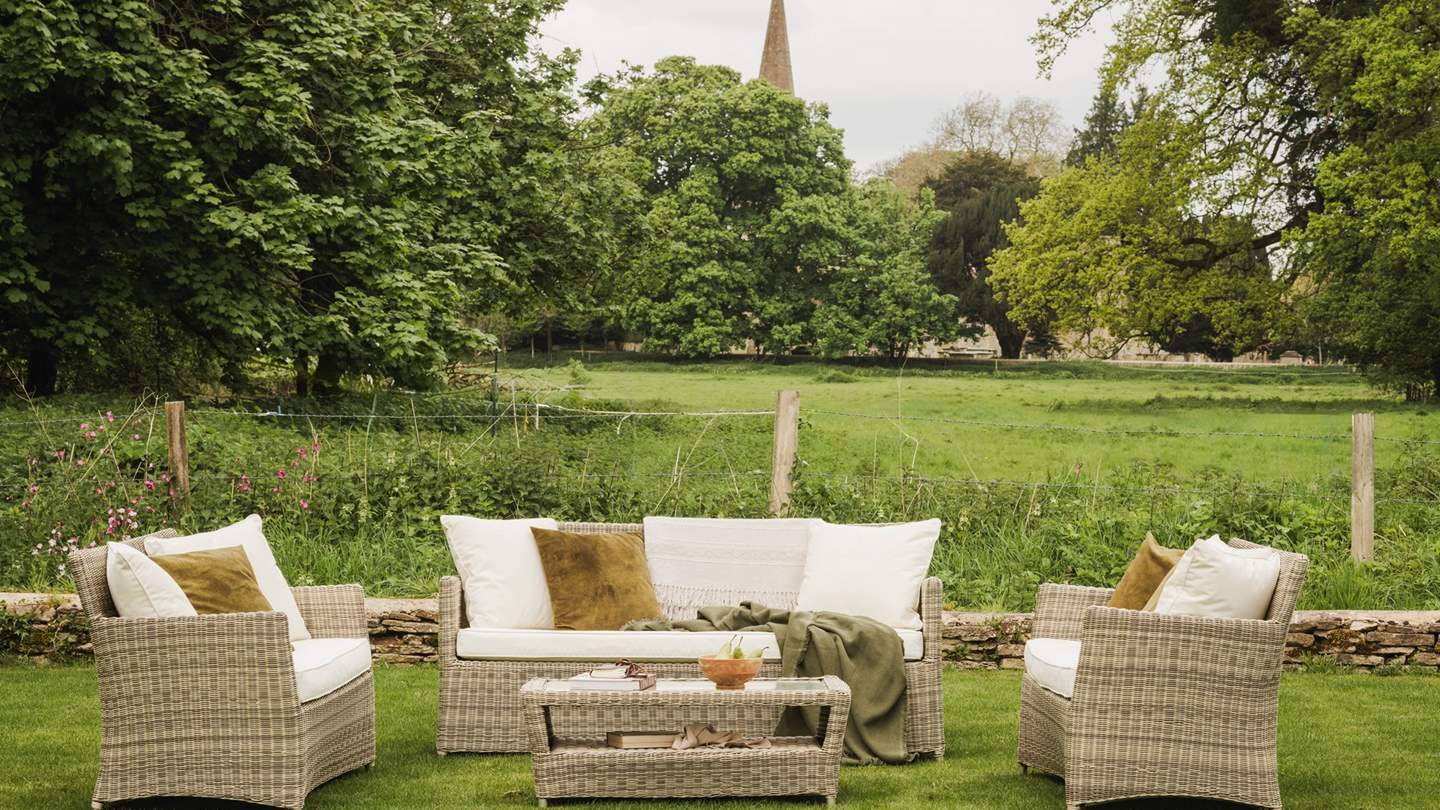 When the sun shines you'll feel like you've been whisked away to the Mediterranean!