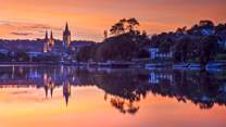 The city of Truro, with its magnificent cathedral, is just a short drive away