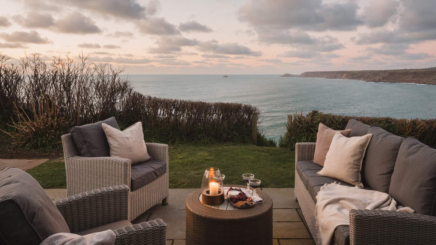 Dreamy sun down moments await at our heavenly coastal getaway... 