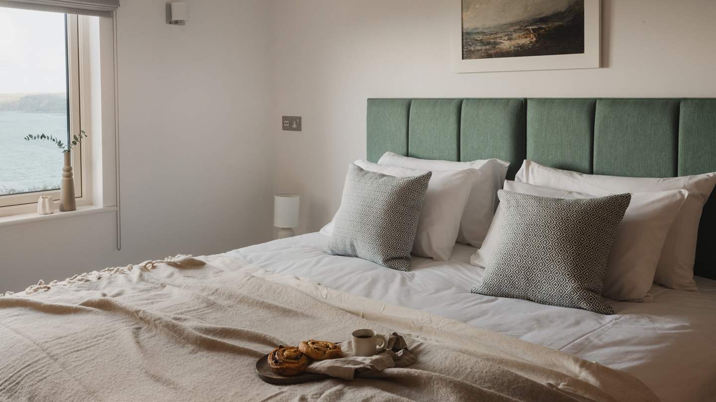 Light-filled and airy, it features a super king bed that can be arranged as twin beds as required