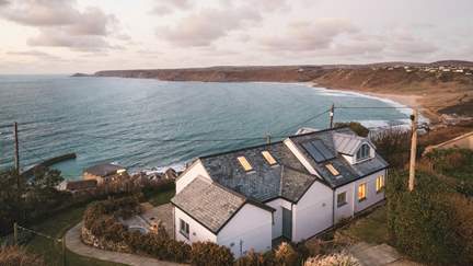 Chy-an-Gargo - Sennen, Sleeps 6 + 2 cots in 4 Bedrooms