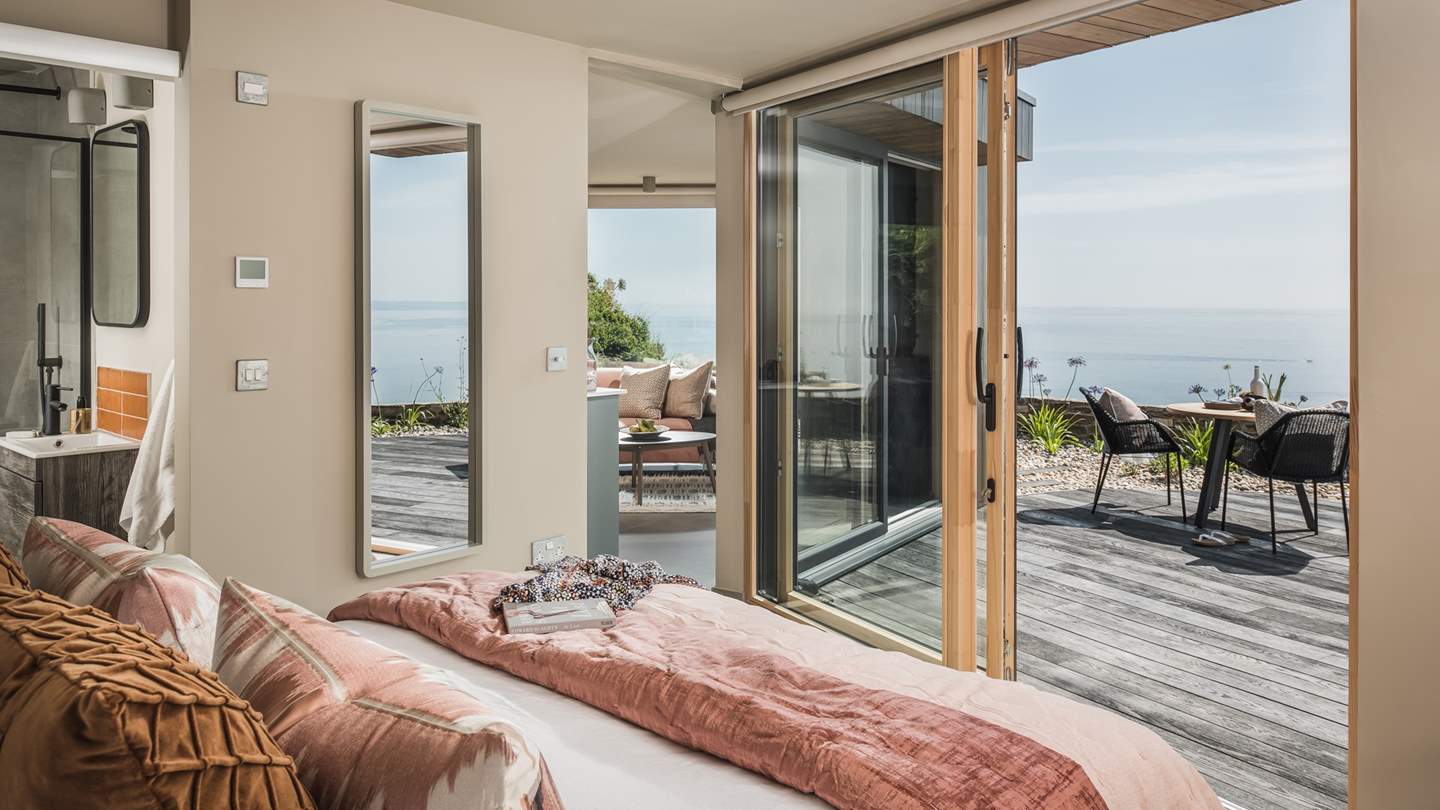 Awaken to breath-taking vistas across the horizon and beyond...