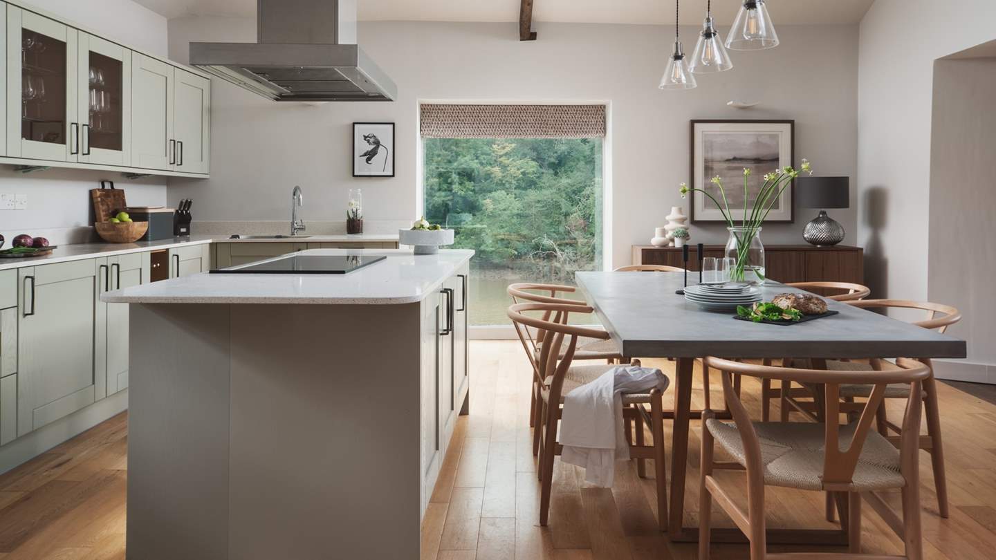 Truly the heart of this home, just perfect for pared-back brunches and sumptuous soirees alike.