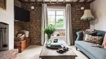 Bramble, our dog friendly, luxury cottage in the Cotswolds