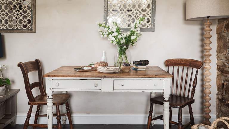 Driftwood - Sleeps 2 + cot - Truro